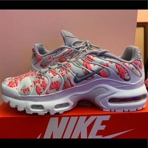 Woman’s Air Max Plus C